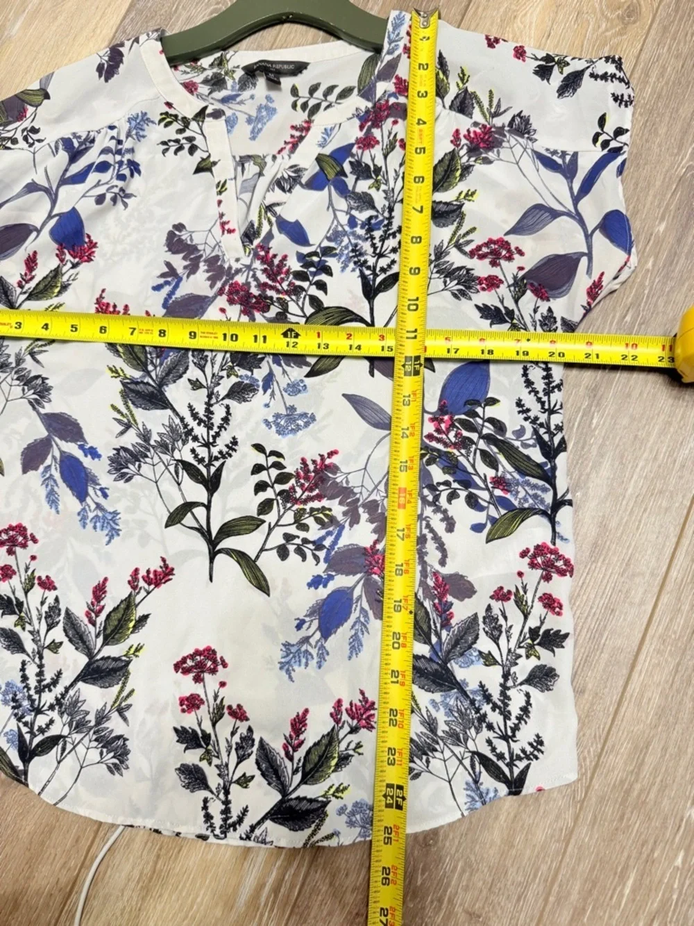 #16)  Banana Republic White Floral Short-Sleeve Blouse with Blue & Red Accents